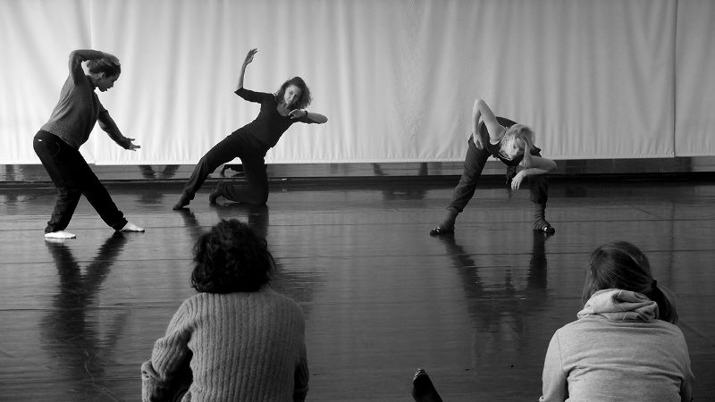 Atelier danse contemporaine   Anne Teresa De Keersmaeker  Cie Rosas  