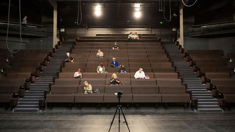 Atelier - Lorsque la salle est de la chair vivante  Edith Amsellem Cie ERd'O 