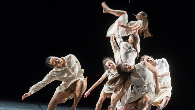 Soirée Coline   Trois chorégraphes à l’honneur !  Formation professionnelle du danseur interprète    Maguy Marin, Ambra Senatore, Joanne Leighton