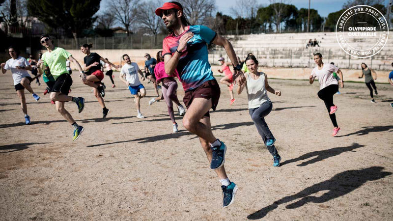 Ballet Jogging  Pierre Rigal  Compagnie dernière minute   _Avec 200 coureurs et coureuses passionné•e•s ! 