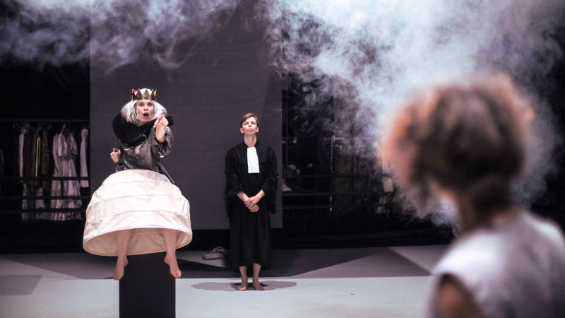 Monde nouveau  Nathalie Garraud et Olivier Saccomano   Théâtre des 13 vents CDN Montpellier  