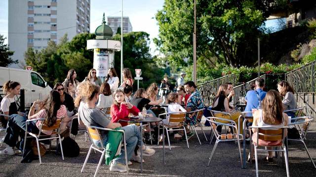 photo bistrot / restauration au théâtre
